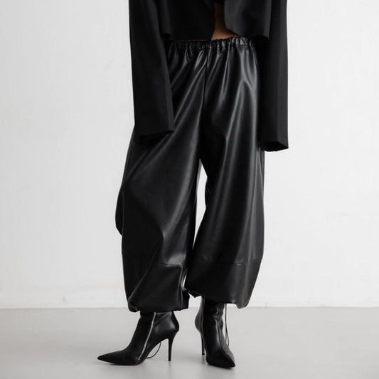 Pantalones para mujer de efecto piel con cordones en el bajo - Eirenne