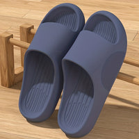 Cómodas zapatillas para hombre en varios colores