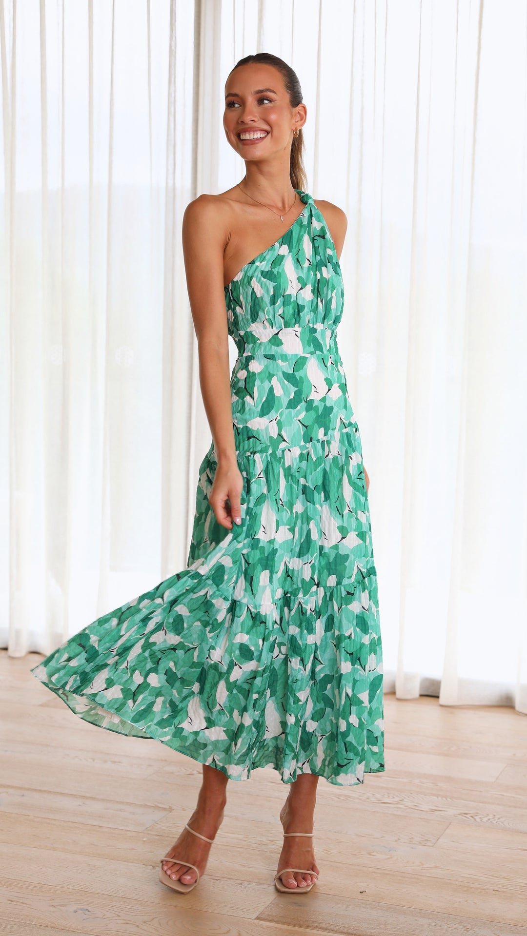 Cory - Vestido de un solo hombro con estampado floral