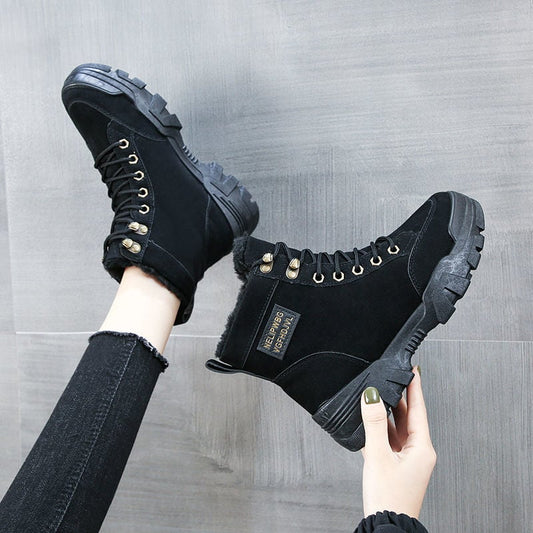 Botas de mujer urbanas con suela gruesa y cordones metalicos - Leona