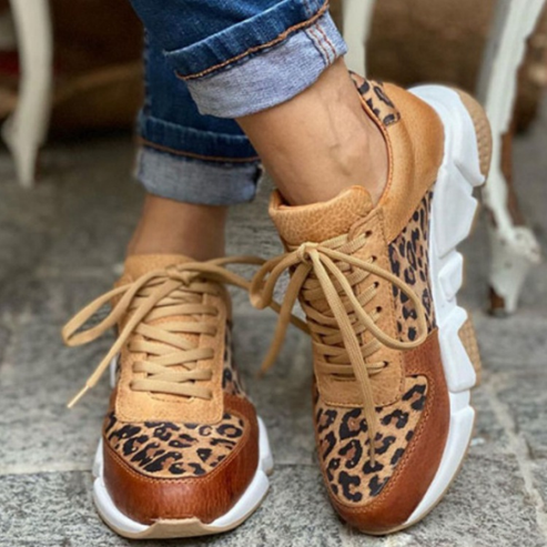 Claire - Elegantes zapatillas de mujer con estampado de leopardo y comodidad ligera