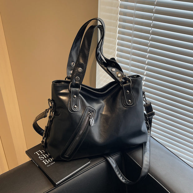 Bolsa de hombro femenina de estilo urbano