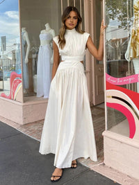 Daisy - Vestido largo con escote en pico