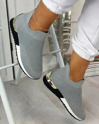 Adriana - Cómodas zapatillas lisas