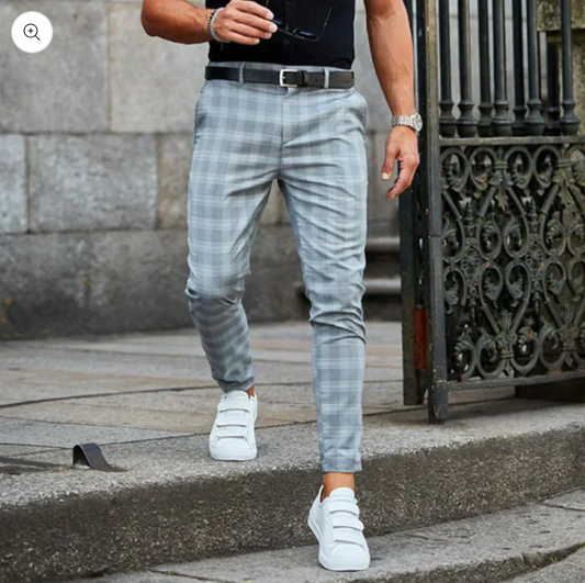 Pantalones chinos Finn para hombre: clásicos y versátiles