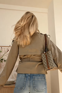 Chaqueta trench mujer crop cuello alto doble botonadura cinturón - Nora