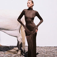 Monet - Maxivestido con cuello alto y mangas largas